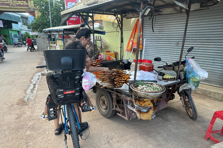 Siem Reap: City Highlights Cycling Tour with Breakfast