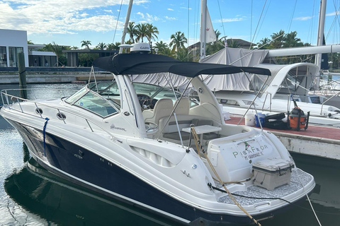 YACHT EXCURSION IN PUNTA CANA-- CUSTOM PRIVATE CHARTER YATCH EXCURSION IN PUNTA CANA-- CUSTOM PRIVATE CHARTER