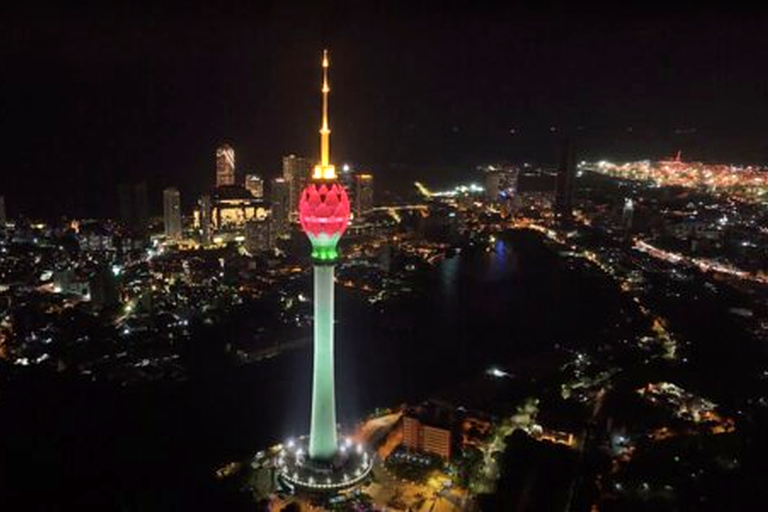 Colombo: Revolving Dinner at Lotus Tower with City Views