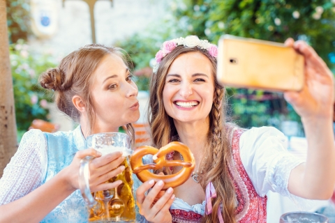 München: Oktoberfest-Erlebnis und Mittagessen im Festzelt