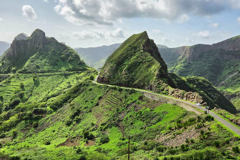 From the beach: Rui Vaz Natural Park - Botanical Garden - São Jorge walk