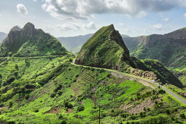 From the beach: Rui Vaz Natural Park - Botanical Garden - São Jorge walk