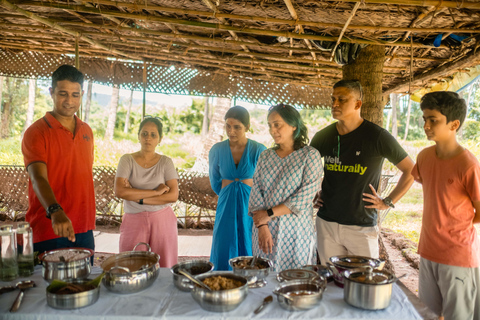 Norte de Goa: Aldea de Mulgao y Experiencia en el Cultivo del Coco