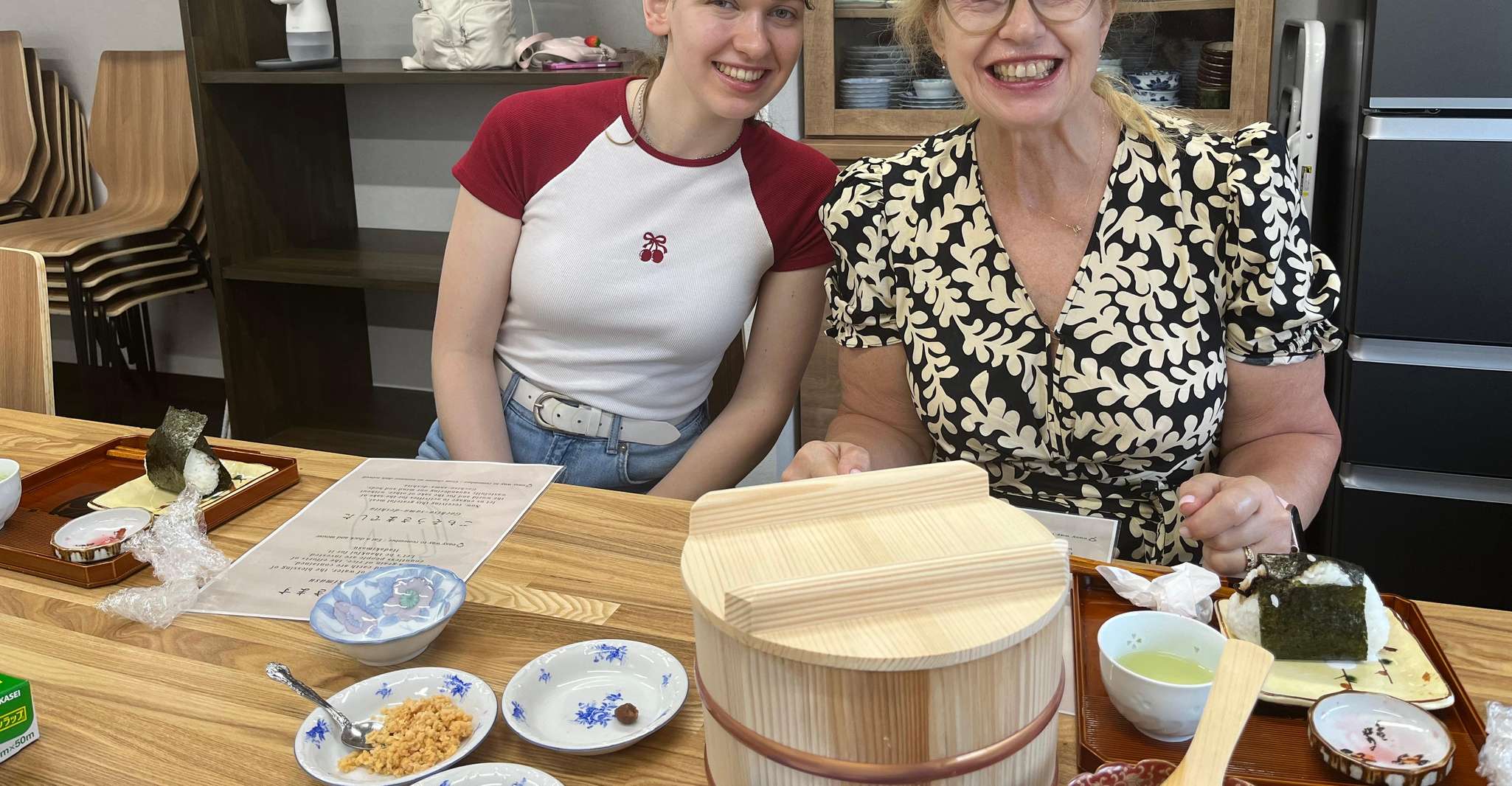 Takayama: Onigiri and miso soup making at a buddhist temple photo 14