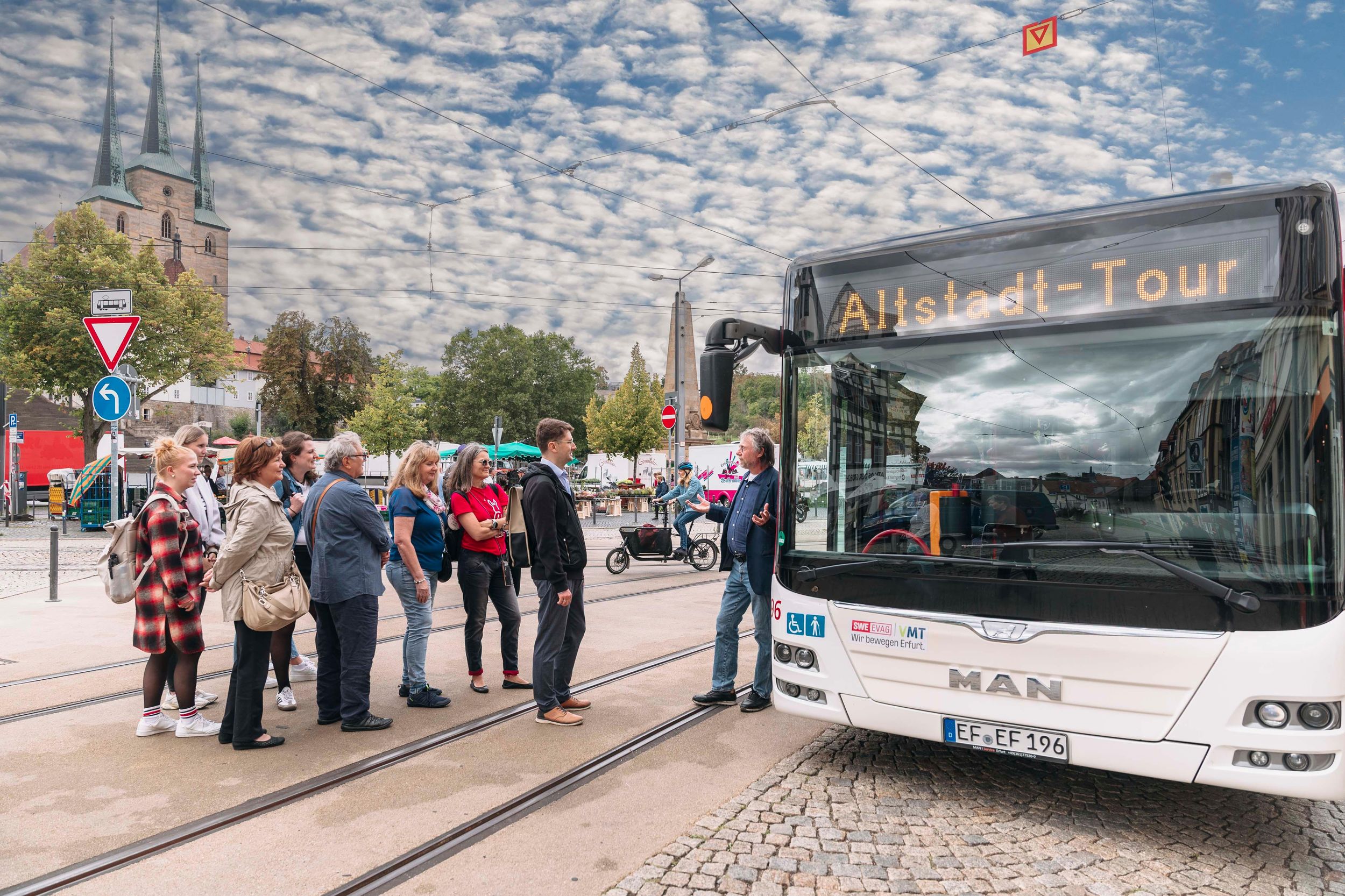 Busfahrt durch die Erfurter Altstadt