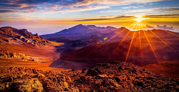 Maui: Haleakala Sunrise Eco Tour with Breakfast