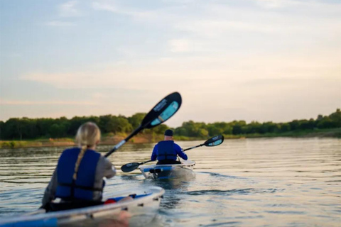 Grapevine Lake: Clear Kayak Tour
