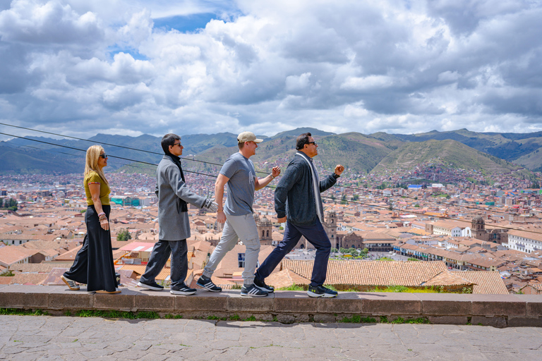 Cusco: Guided City Walking Tour with Photoshoot + dron video