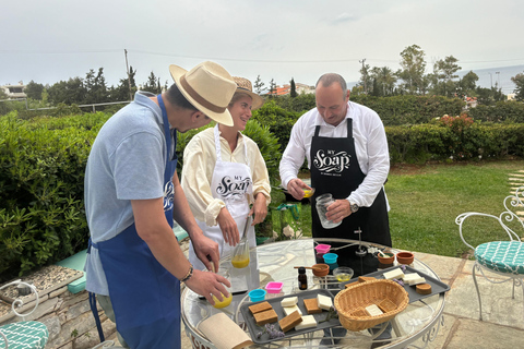 Gör din egen tvål och smaka på traditionella grekiska recept