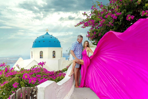 Santorini: Private Photoshoot with Dress Rental & Transfer