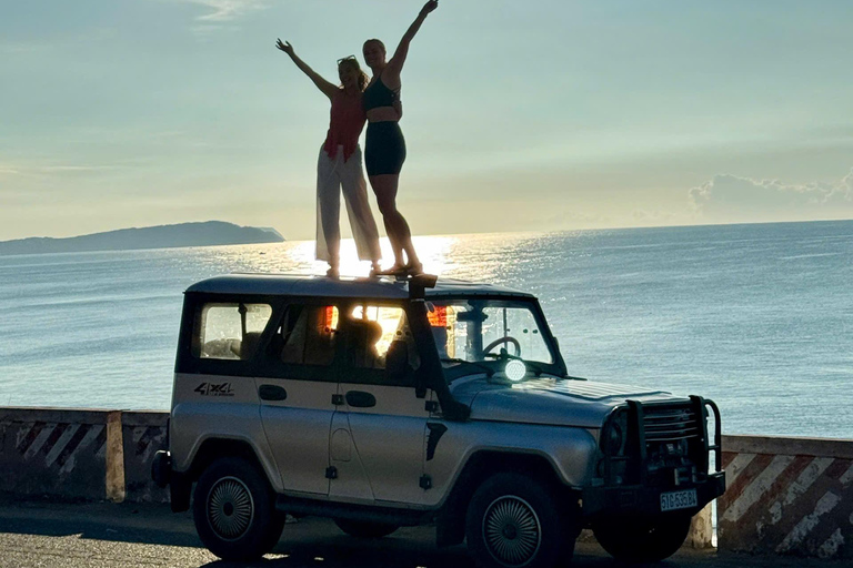 جولة لمدة 5 ساعات بسيارة جيب عند شروق الشمس أو غروبها من مدينة شاطئ موي نيجولة خاصة بسيارات الجيب عن