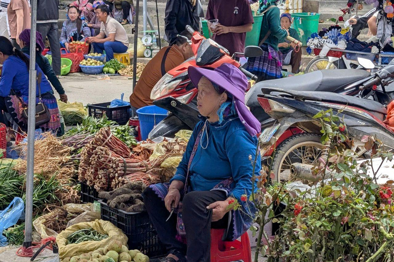 From Sapa: 1D Local Bac Ha Sunday Market Tour - Best Seller Bac Ha Market Tour with Local Lunch ( Lunch Included )