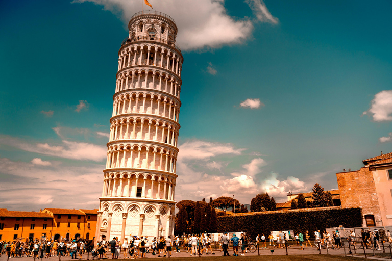 Florence: Pisa - Lucca Private Full Day Tour