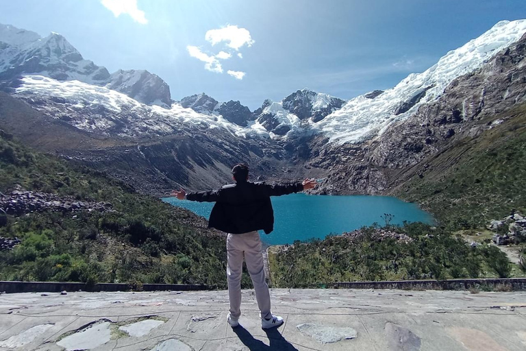 Huaraz: Rocotuyoc Lagoon - Icy Lagoon : Hiking