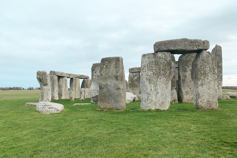 Londres: Windsor, Bath, Stonehenge e Salisbury no Boxing DayLondres: Viagem de um dia para Windsor, Bath, Stonehenge no Boxing Day