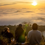 Da Lat: Cloud hunt, Sunrise hike + Bfast & Meeting support