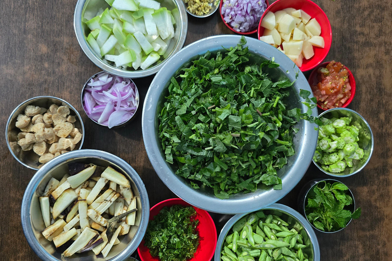 Pokhara: Authentic Nepali Cooking Class & Market Tour