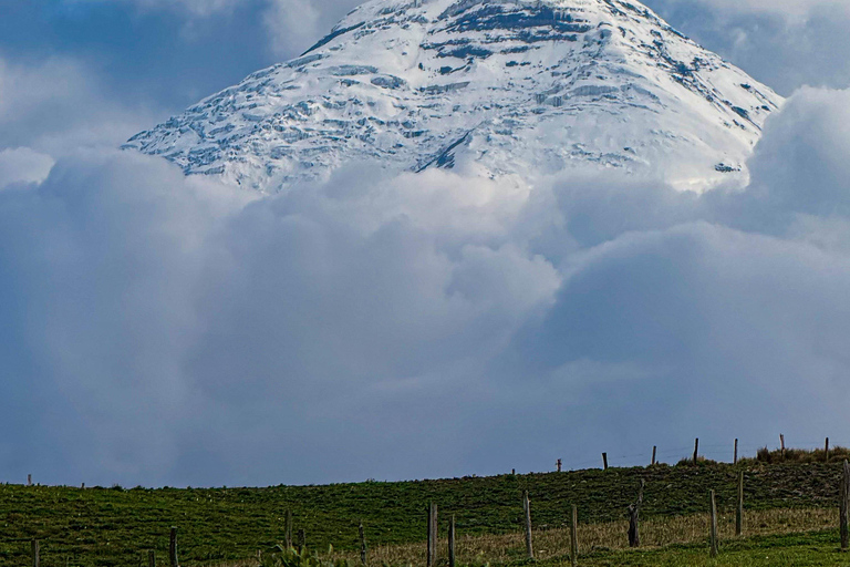 Quito: 2-Day All-Inclusive Cotopaxi Adventure