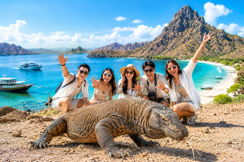 Labuan Bajo: Komodo 8 Stops & Sunset, Guide & Documentation
