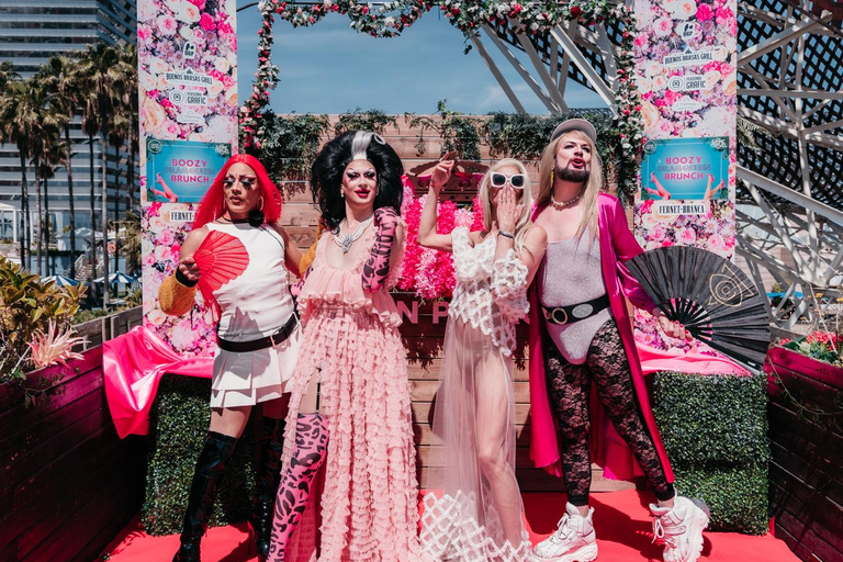 Barcellona: Brunch alcolico con le drag queenBarcellona: brunch con drag queen e drink