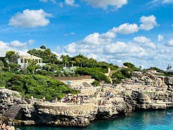 Cala en Blanes: Secret spots for the best dives with a local guide