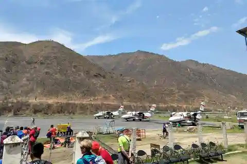 Trasporto da Kathmandu a Ramechhap Manthali condividendo Hice