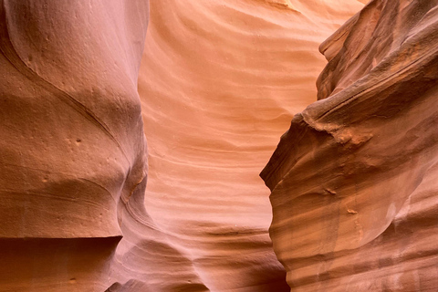 Page: Wind Castle Canyon Tour with Navajo Guide