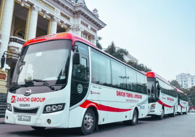 Bus transfer from Ninh Binh to Hanoi (Tourist bus)