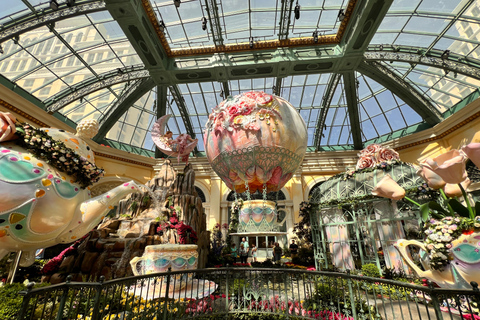 Las Vegas: Strip Walking Tour With Local Guide & Tips Las Vegas: Private Strip Tour With Local & Smart Planning