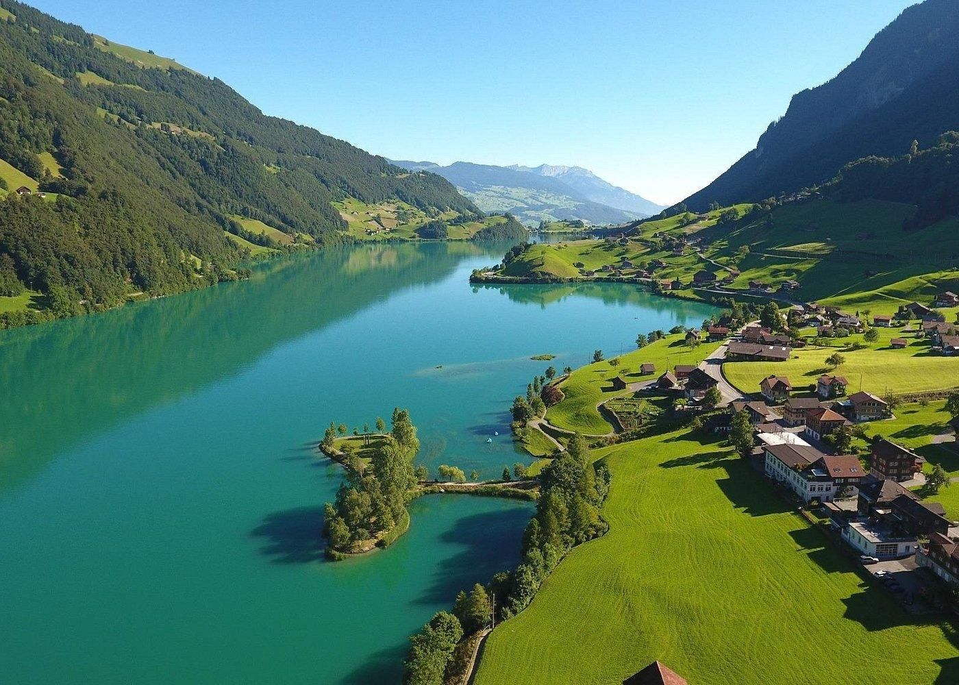 Ab Zürich: Tour zu den Beatushöhlen, in die Schweizer Alpen und nach Lauterbrunnen