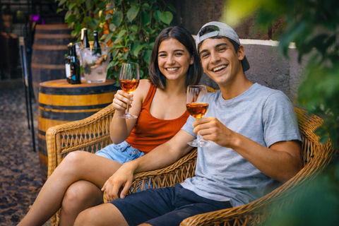 Funchal: Tuk-Tuk Tour with Madeira Wine and Honey Cake