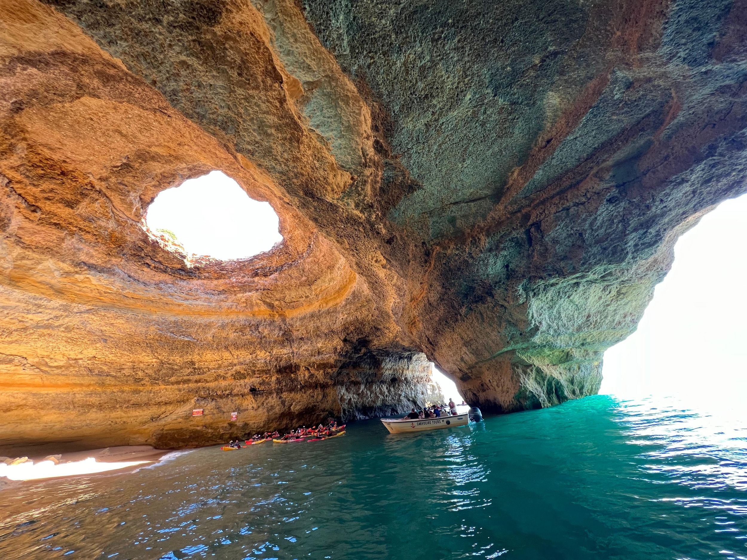 Lagoa: Benagil-Höhlen & Praia da Marinha mit biologischem Guide