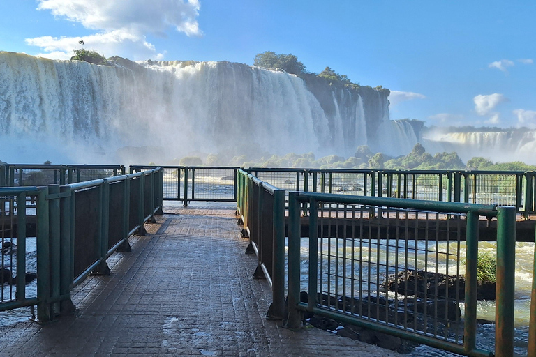 Excursión privada de un día a ambos lados de las cataratas