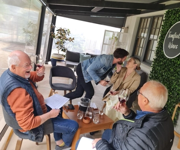 Excursión en grupo por el Valle de Barossa para cuatro pasajeros: Servicio de recogida local.