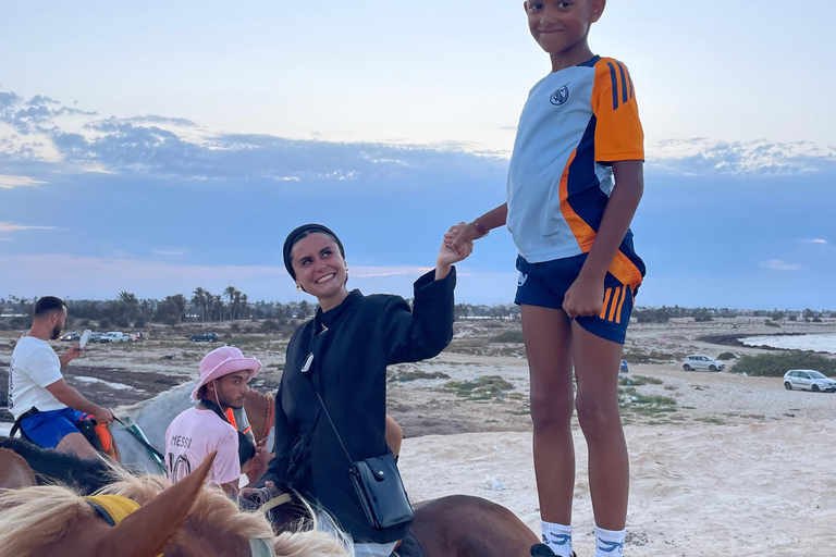 Djerba: 1,5-stündiger Ausritt an den Stränden der Insel und durch die Lagune