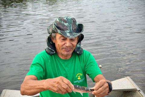 Manaus: Riverside Experience Tour, Fishing, Connection and Lunch Included.
