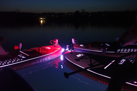 Lyon: Sunset Apéro on a lighted paddleboard at Miribel Jonage Park Lyon: Sunset aperitif on illuminated paddleboards at Miribel Jonage Park