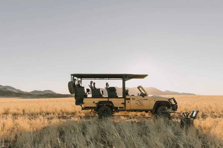 Windhoek: Sonnenuntergangssafari im Zannier-Reservat mit Snacks. Foto: GetYourGuide Windhoek: Sonnenuntergangssafari im Zannier-Reservat mit Snacks. Foto: GetYourGuide