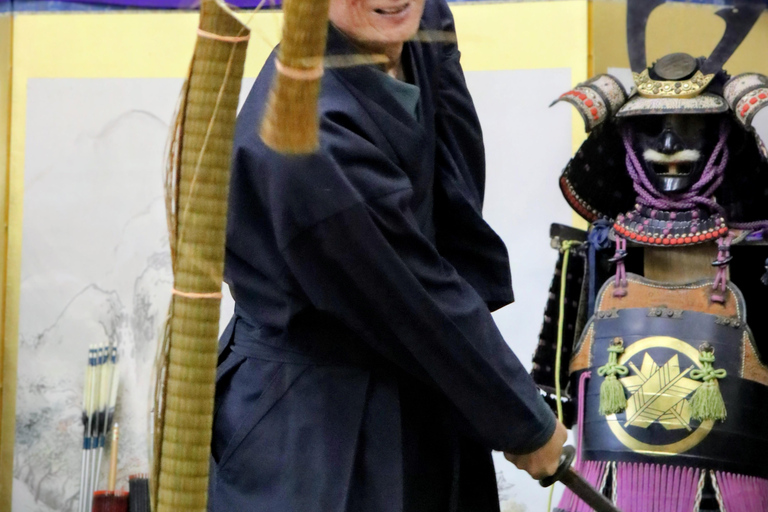 Osaka: Learn Bushido - Trial Slashing with Samurai Sword Trial slashing in Bushido with Samurai Sword real sharpnes