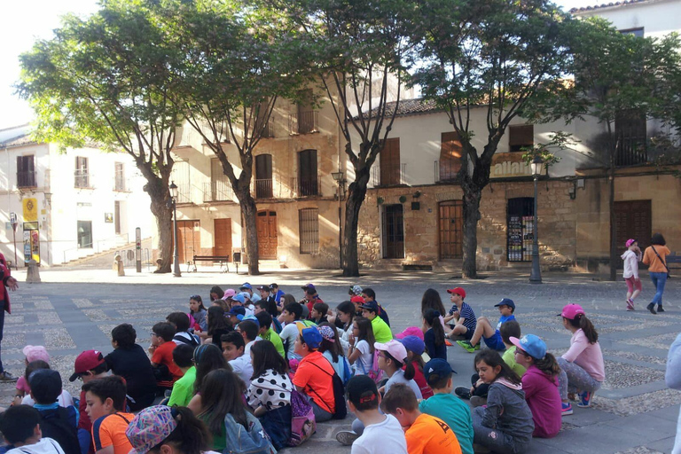 Úbeda: Gamified guided visit for schoolchildren – Historical scavenger hunt