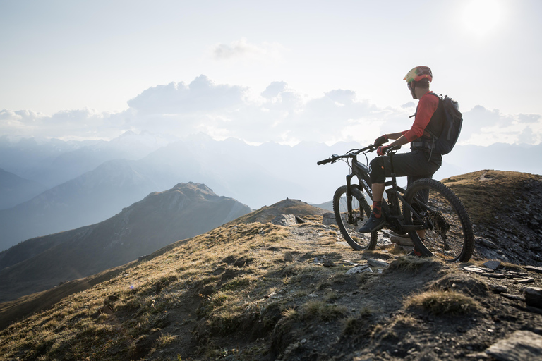 Point of view on the glaciers of Chamonix by ebike Points de vues sur les glaciers de Chamonix