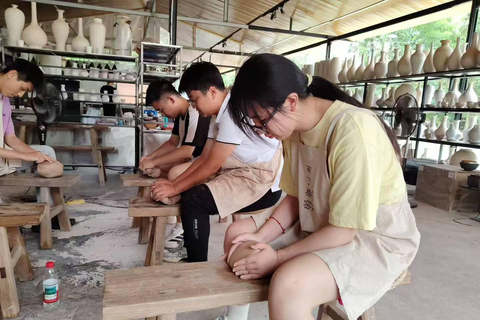 Wuhan: 3-Day Jingdezhen Pottery Tour with Rail & Hotel