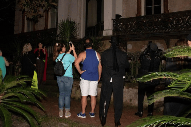 Savannah: Ghost & Graveyard Walking Tour With Local Guide Standard Option