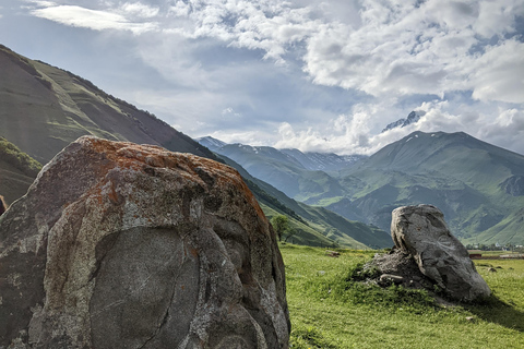 Tbilisi: Kazbegi, Gudauri, Ananuri - Private guided tour