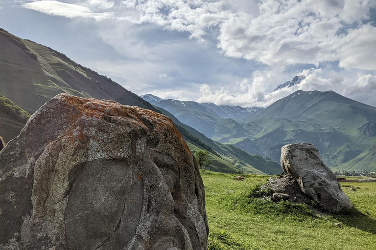 Tbilisi: Kazbegi, Gudauri, Ananuri - Private guided tour
