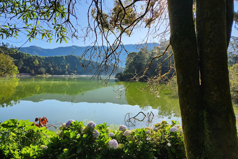 从日惹出发的日出西库尼尔山和迪恩高原之旅从日惹到日出 Sikunir 和 Dieng 高原之旅