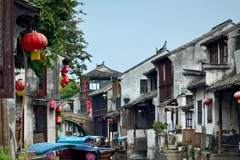 Shanghai Zhouzhuang Water Town Guided Tour with Free Time