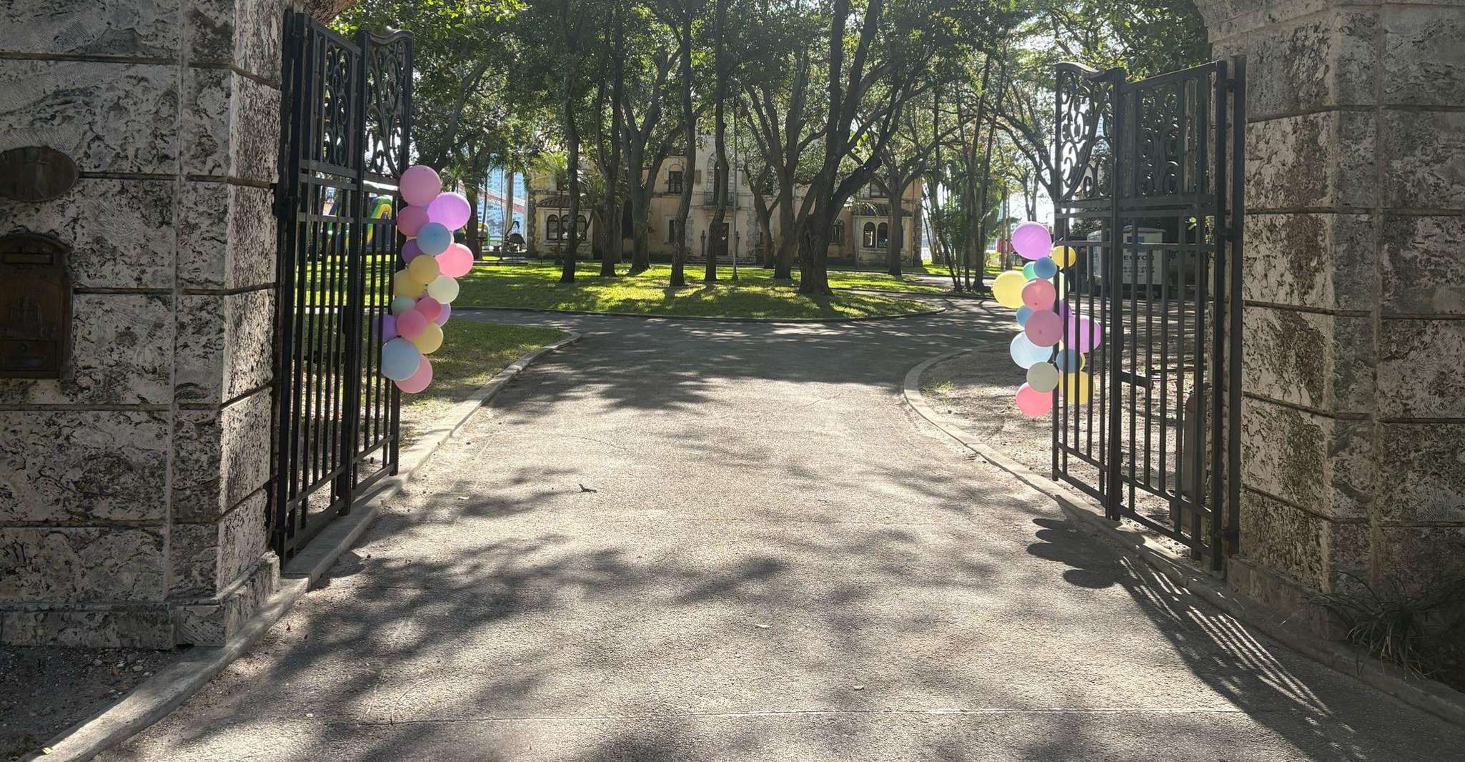 Miami City Tour: 5 Sites, 4 Stops, One Epic Experience photo 10