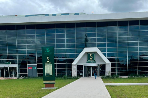 Aeropuerto de Tulum: Traslado privado de ida o ida y vueltaSólo ida: Aeropuerto de Tulum a Playa Mujeres