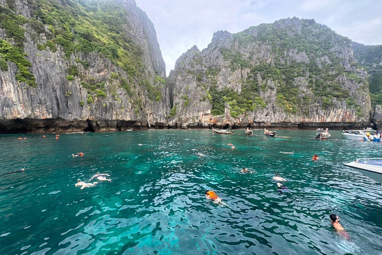 Phi Phi : Visite d&#039;une jounée de 7 îles à bord d&#039;une longue queue avec coucher de soleil